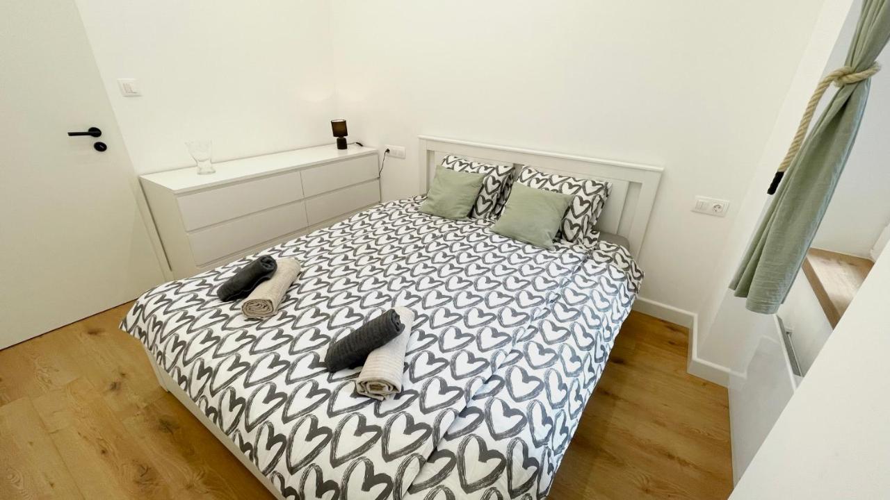 Sipsix Apartment - Modern 2 Bedroom Newly Renovated Flat With Ac In Budapest City Centre 布达佩斯 外观 照片